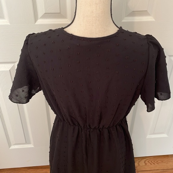 Elegant Black Maxi Dress Dokuritu Size Medium Flutter Sleeves Tie at Neck EUC - Picture 5 of 9